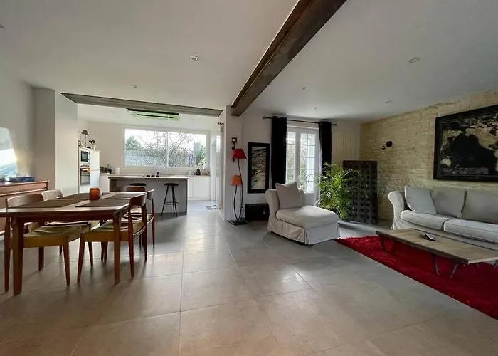 Charmante Maison De 110m2 Situee A Luc A 800 M De La * Luc-sur-Mer