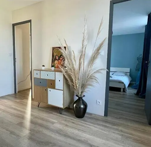 Charmante Maison De 110m2 Situee A Luc A 800 M De La Luc-sur-Mer